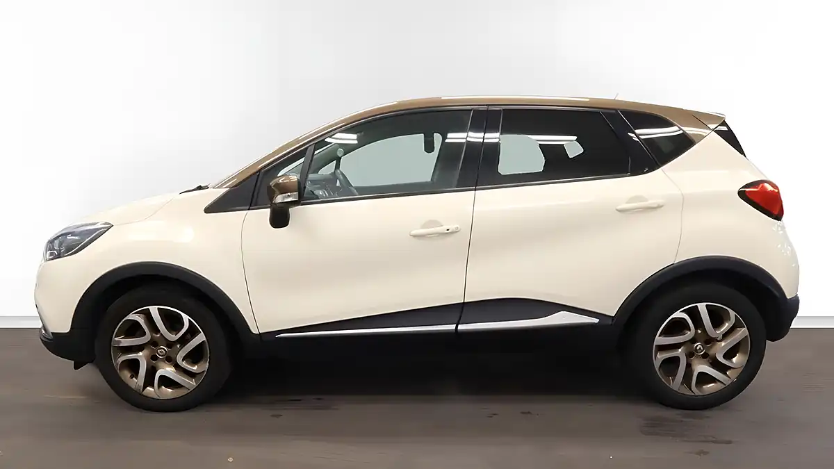Used 2016 Renault Captur Energy Iconic Nav White - Interior and Exterior details 6
