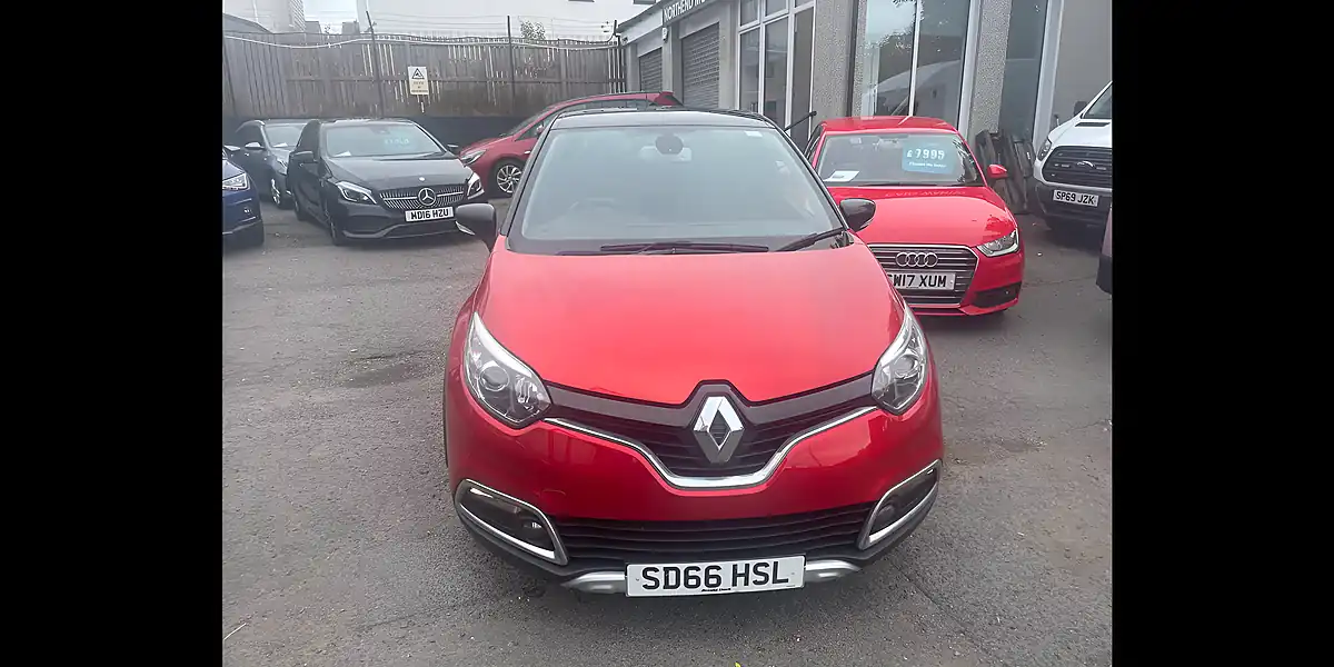 Used 2016 Renault Captur Energy Signature Nav Red - Interior and Exterior details 2