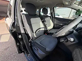 Used 2016 Renault Captur Expression Plus Black - Interior and Exterior details 10
