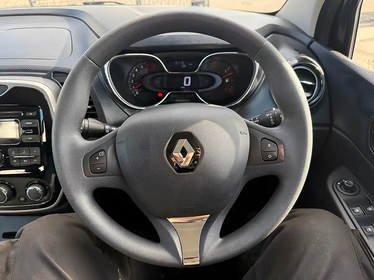 Used 2016 Renault Captur Expression Plus Black - Interior and Exterior details 19