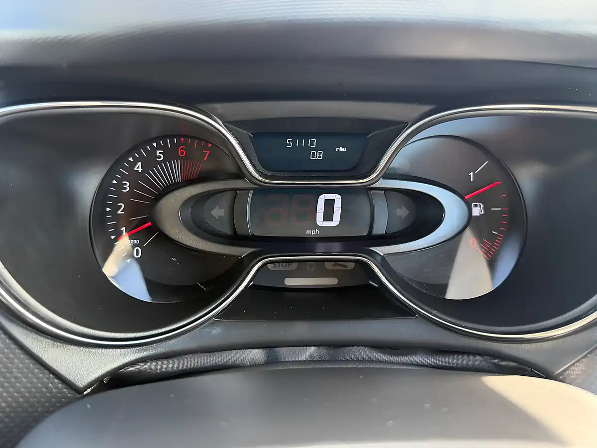 Used 2016 Renault Captur Expression Plus Black - Interior and Exterior details 20