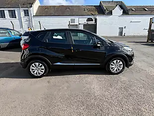 Used 2016 Renault Captur Expression Plus Black - Interior and Exterior details 5