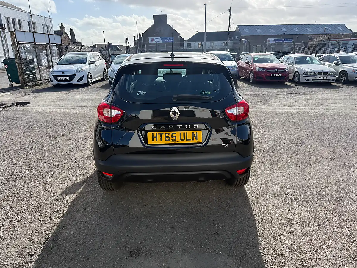 Used 2016 Renault Captur Expression Plus Black - Interior and Exterior details 6