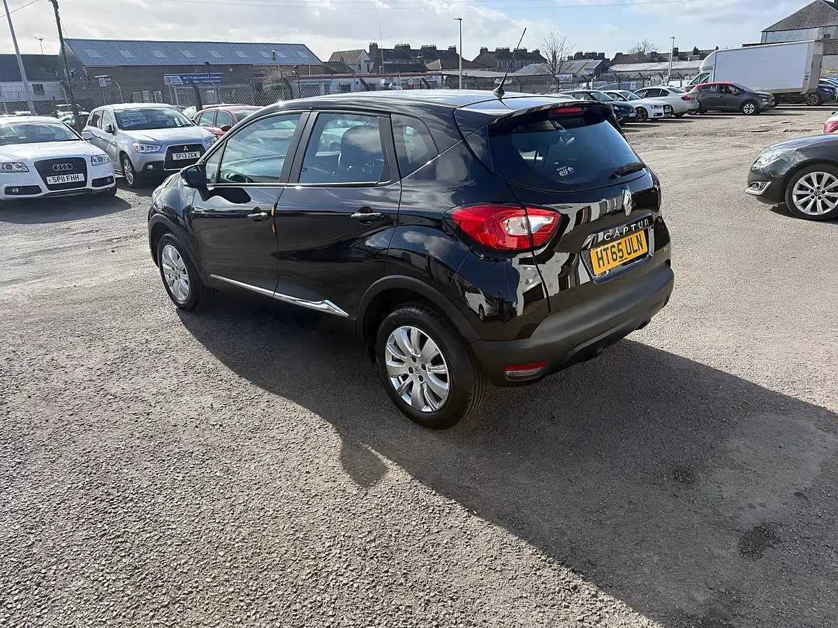 Used 2016 Renault Captur Expression Plus Black - Interior and Exterior details 7