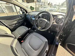 Used 2016 Renault Captur Expression Plus Black - Interior and Exterior details 9