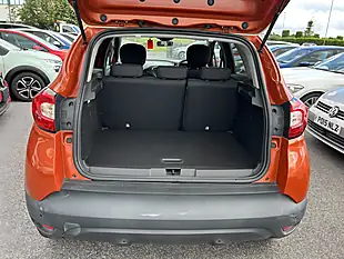 Used 2016 Renault Captur Orange - Interior and Exterior details 14