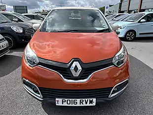 Used 2016 Renault Captur Orange - Interior and Exterior details 2