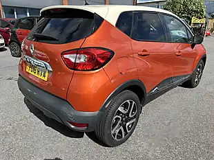 Used 2016 Renault Captur Orange - Interior and Exterior details 6