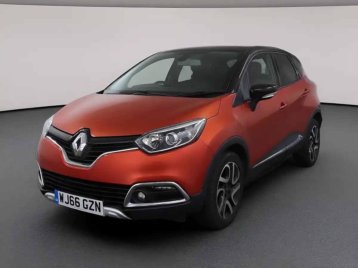 Used 2016 Renault Captur Signature Nav Flame Red - Interior and Exterior details 2