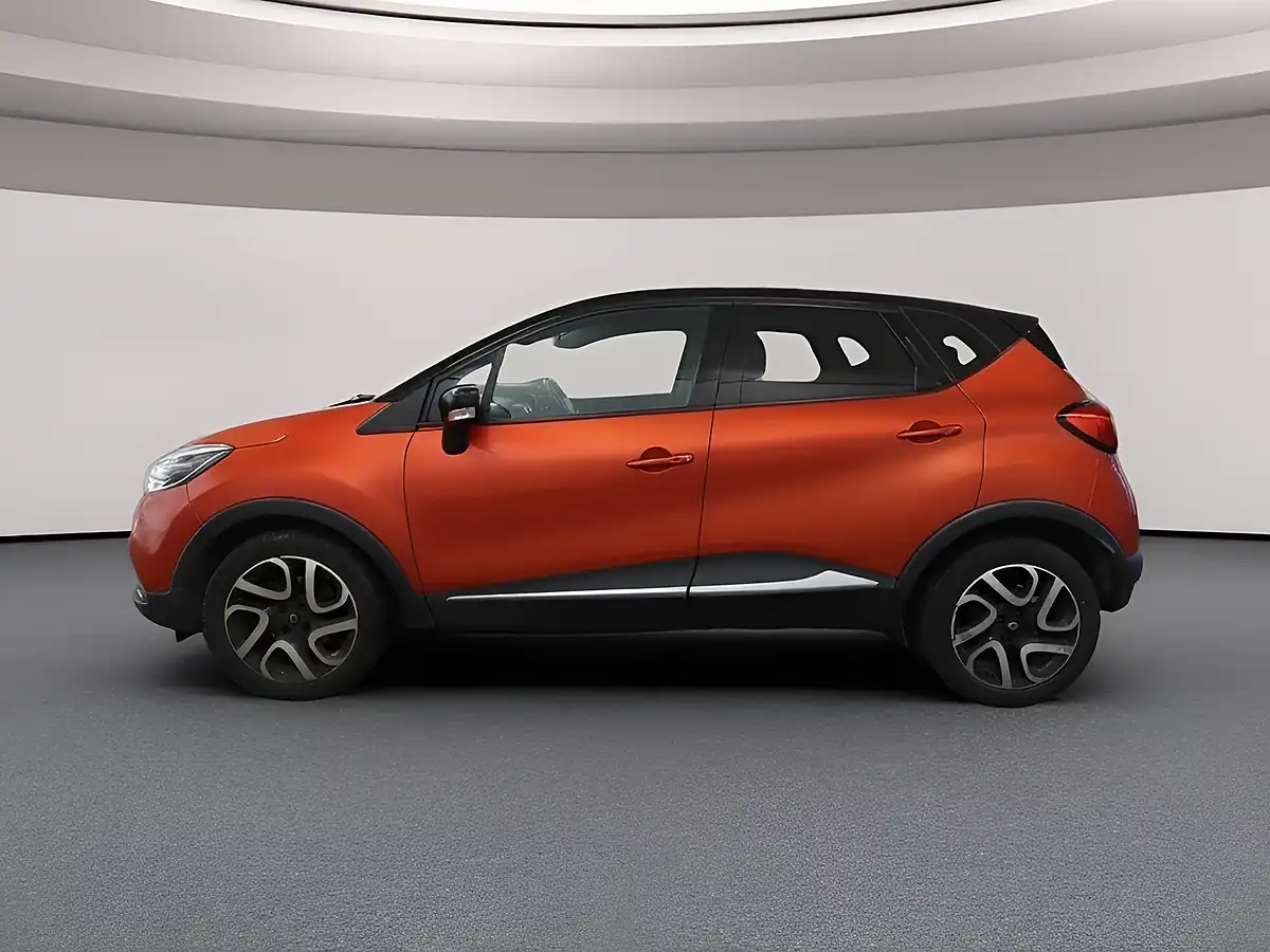 Used 2016 Renault Captur Signature Nav Flame Red - Interior and Exterior details 5