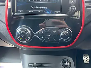 Used 2016 Renault Captur Signature Nav Red - Interior and Exterior details 16