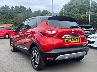 Used 2016 Renault Captur Signature Nav Red - Interior and Exterior details 4