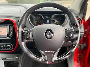 Used 2016 Renault Captur Signature Nav Red - Interior and Exterior details 13