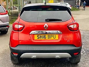 Used 2016 Renault Captur Signature Nav Red - Interior and Exterior details 8