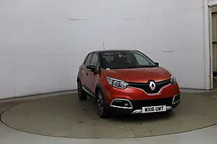 Used 2016 Renault Captur Signature Nav Red - Interior and Exterior details 3