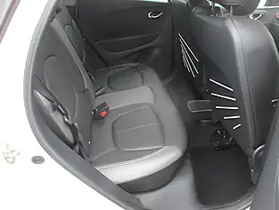 Used 2016 Renault Captur Signature Nav White - Interior and Exterior details 16