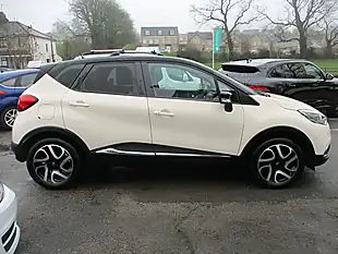 Used 2016 Renault Captur Signature Nav White - Interior and Exterior details 5