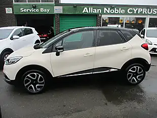 Used 2016 Renault Captur Signature Nav White - Interior and Exterior details 9