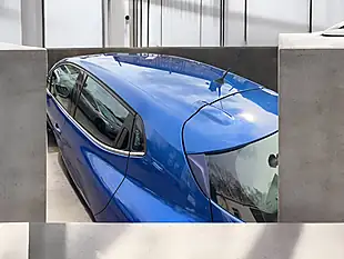 Used 2016 Renault Clio Blue - Interior and Exterior details 7