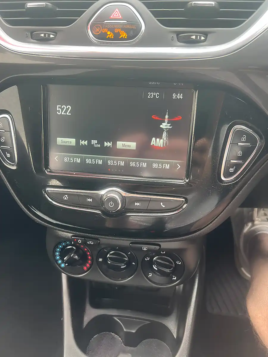 Used 2016 Renault Clio Dynamic S Nav - Interior and Exterior details 5