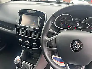 Used 2016 Renault Clio Dynamique Nav Black - Interior and Exterior details 11