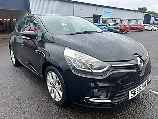 Used 2016 Renault Clio Dynamique Nav Black - Interior and Exterior details 3