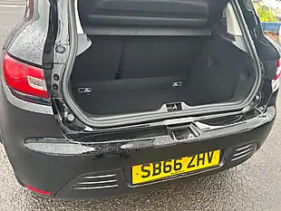 Used 2016 Renault Clio Dynamique Nav Black - Interior and Exterior details 9