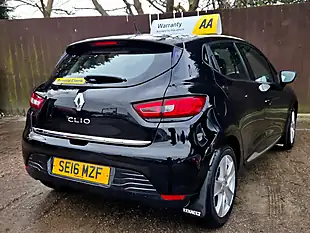 Used 2016 Renault Clio Dynamique Nav Black - Interior and Exterior details 8