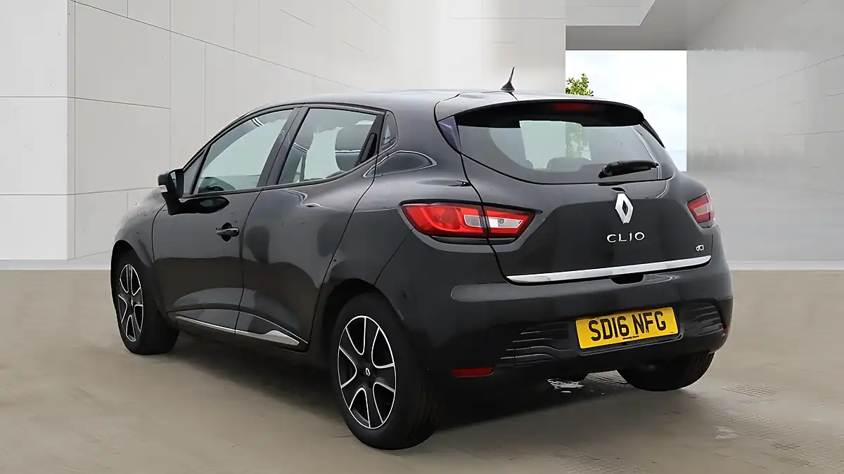 Used 2016 Renault Clio Dynamique Nav Black - Interior and Exterior details 13
