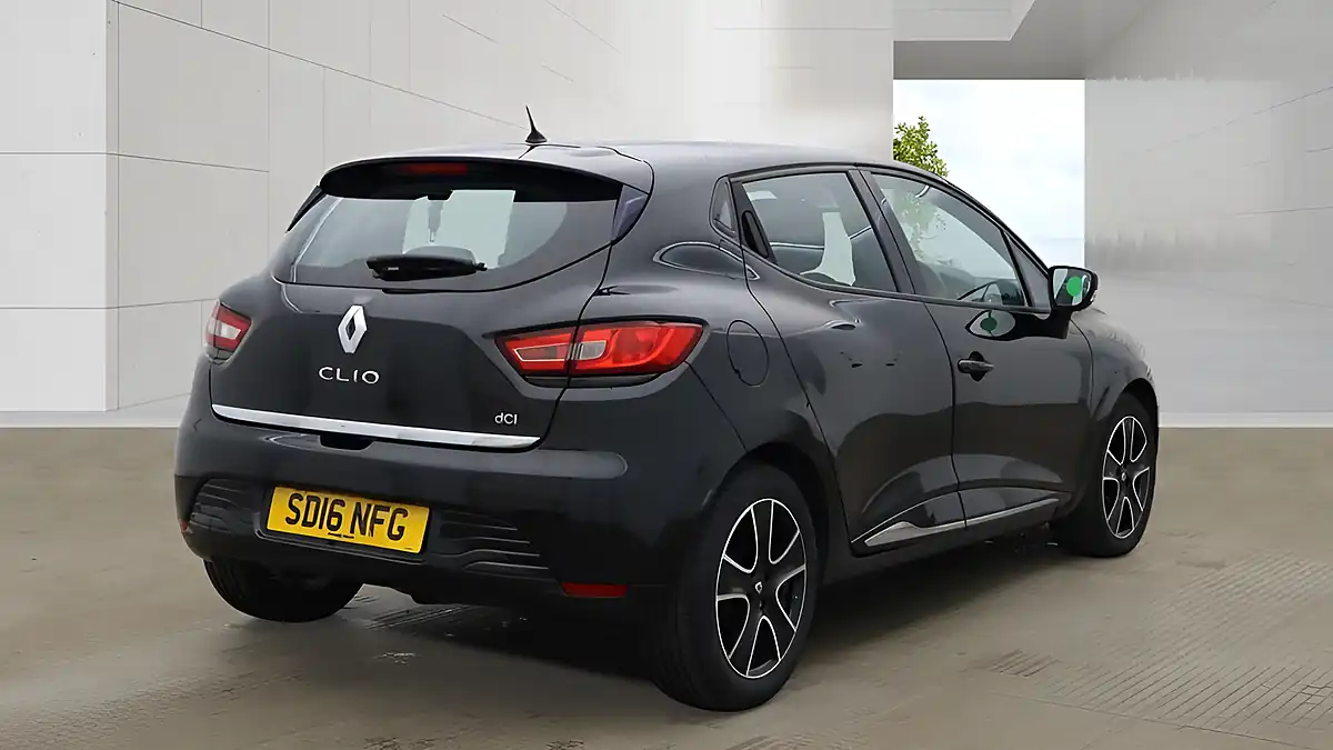Used 2016 Renault Clio Dynamique Nav Black - Interior and Exterior details 14
