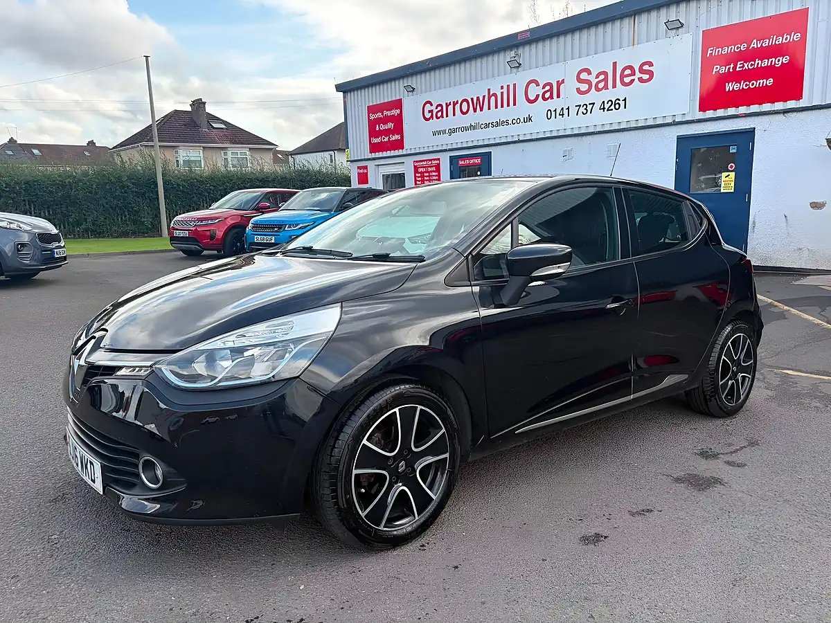 Used 2016 Renault Clio Dynamique Nav Black - Interior and Exterior details 15
