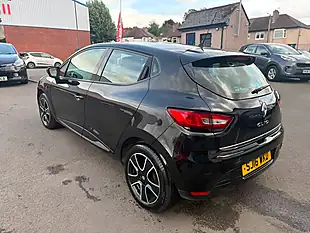 Used 2016 Renault Clio Dynamique Nav Black - Interior and Exterior details 3