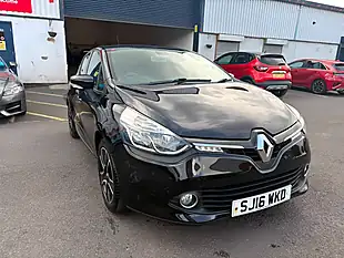 Used 2016 Renault Clio Dynamique Nav Black - Interior and Exterior details 4