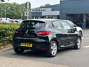 Used 2016 Renault Clio Dynamique Nav Black - Interior and Exterior details 3