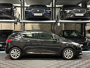 Used 2016 Renault Clio Dynamique Nav Black - Interior and Exterior details 8