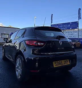 Used 2016 Renault Clio Dynamique Nav Black - Interior and Exterior details 3
