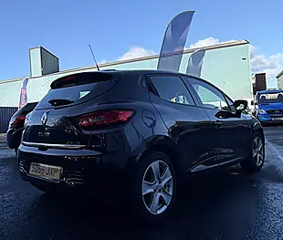Used 2016 Renault Clio Dynamique Nav Black - Interior and Exterior details 5