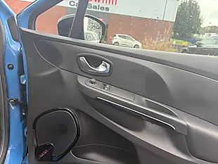 Used 2016 Renault Clio Dynamique Nav Blue - Interior and Exterior details 10