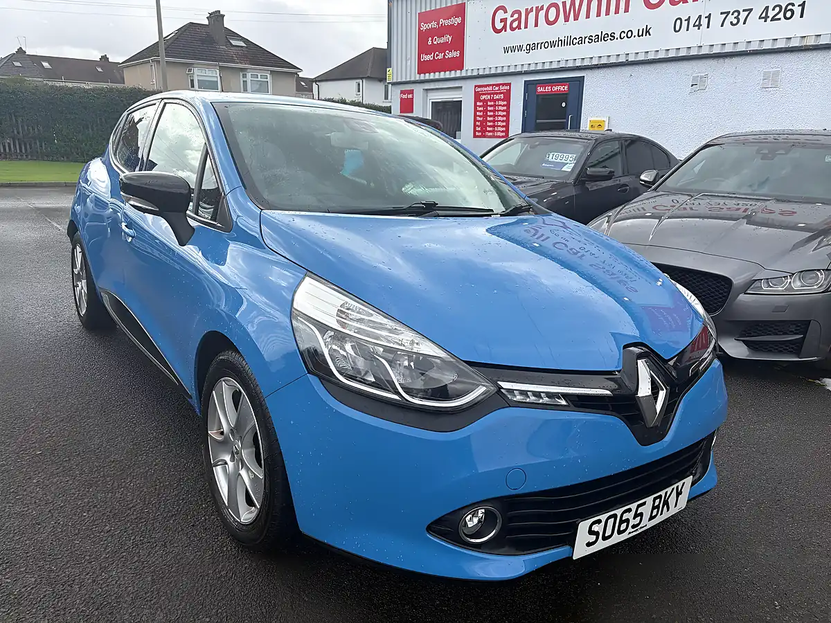 Used 2016 Renault Clio Dynamique Nav Blue - Interior and Exterior details 3