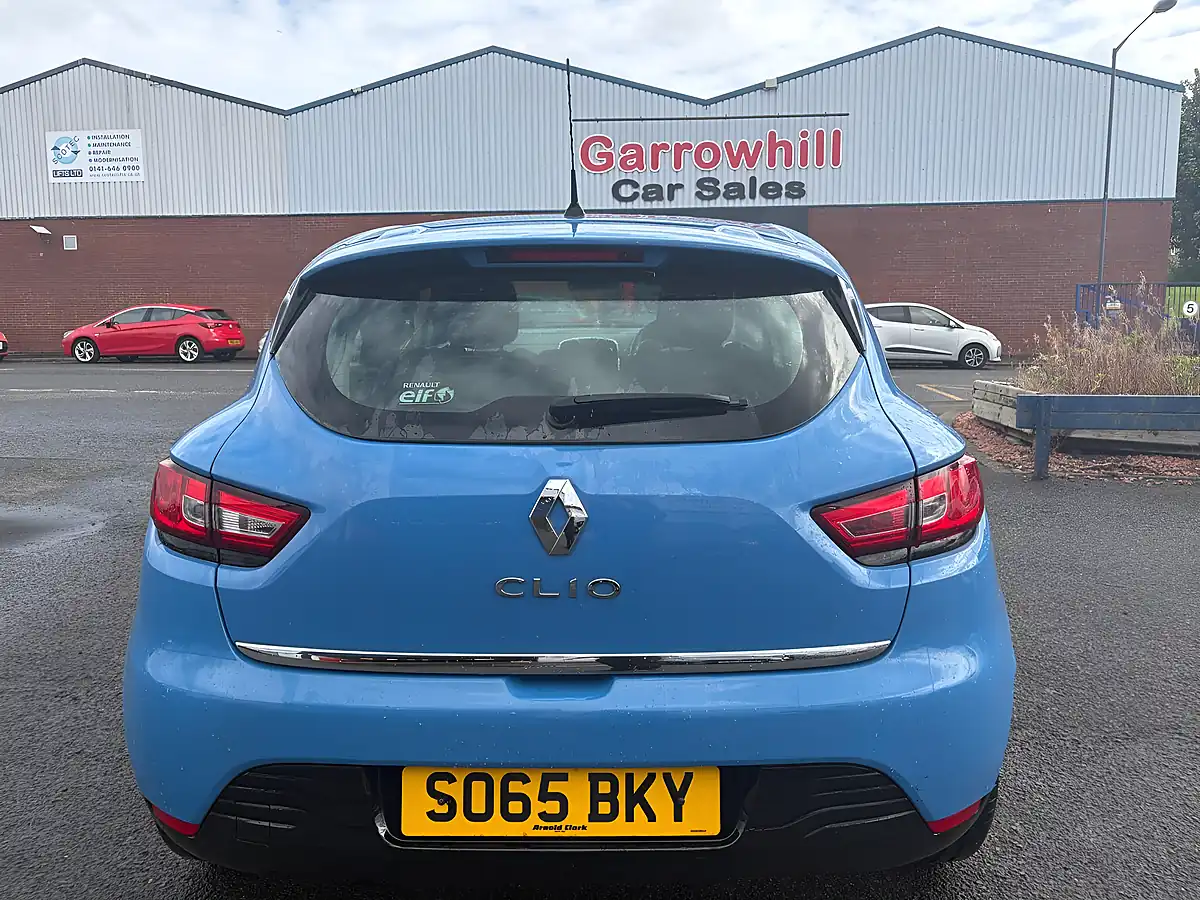 Used 2016 Renault Clio Dynamique Nav Blue - Interior and Exterior details 7