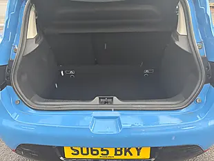 Used 2016 Renault Clio Dynamique Nav Blue - Interior and Exterior details 9