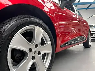 Used 2016 Renault Clio Dynamique Nav Flame Red - Interior and Exterior details 11