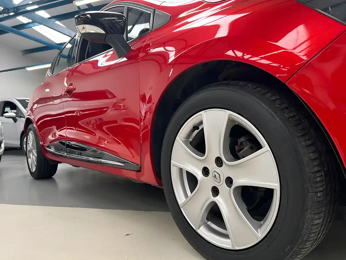 Used 2016 Renault Clio Dynamique Nav Flame Red - Interior and Exterior details 13