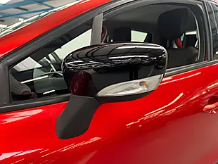 Used 2016 Renault Clio Dynamique Nav Flame Red - Interior and Exterior details 17