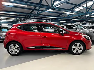 Used 2016 Renault Clio Dynamique Nav Flame Red - Interior and Exterior details 2