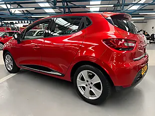 Used 2016 Renault Clio Dynamique Nav Flame Red - Interior and Exterior details 5