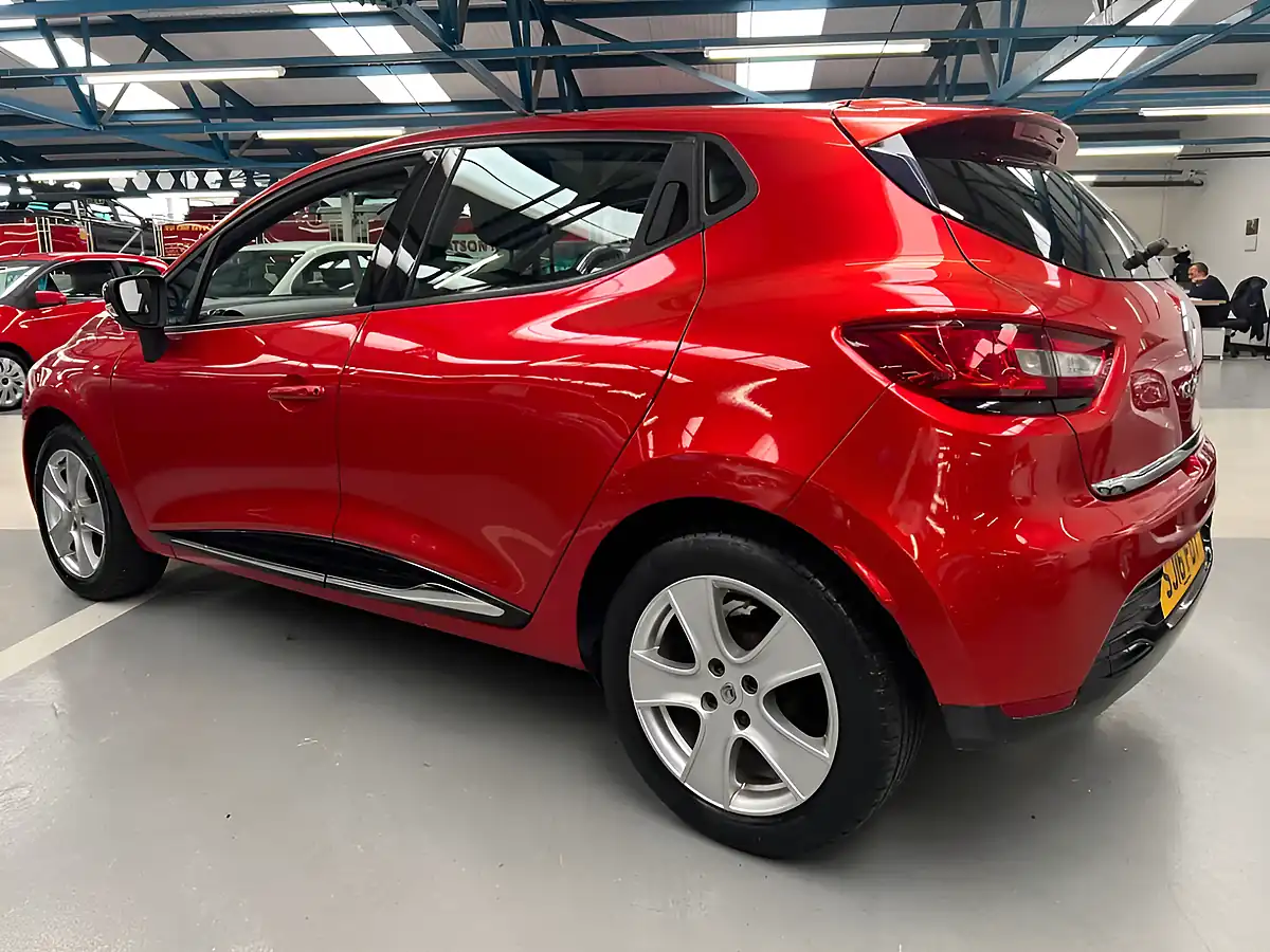 Used 2016 Renault Clio Dynamique Nav Flame Red - Interior and Exterior details 5