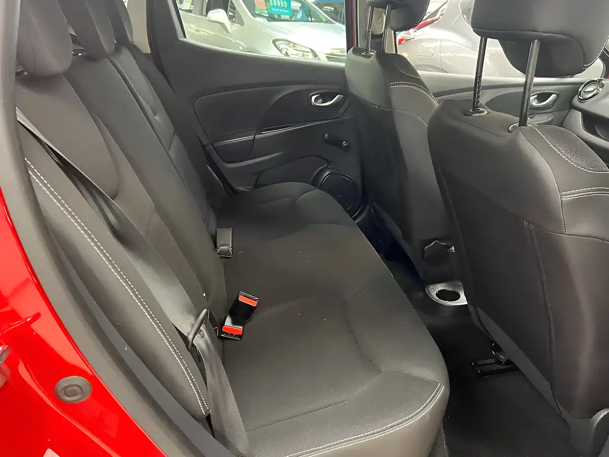 Used 2016 Renault Clio Dynamique Nav Flame Red - Interior and Exterior details 8