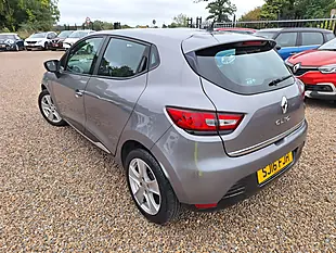 Used 2016 Renault Clio Dynamique Nav Grey - Interior and Exterior details 6