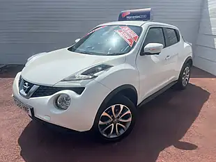 Used 2016 Renault Clio Dynamique Nav - Interior and Exterior details 16